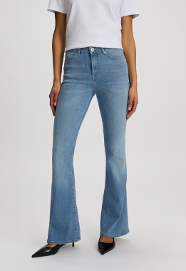 Celsi Flare Jeans 