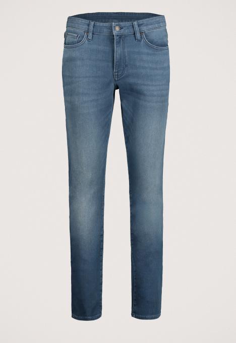 Porter Slim Tapered Jeans
