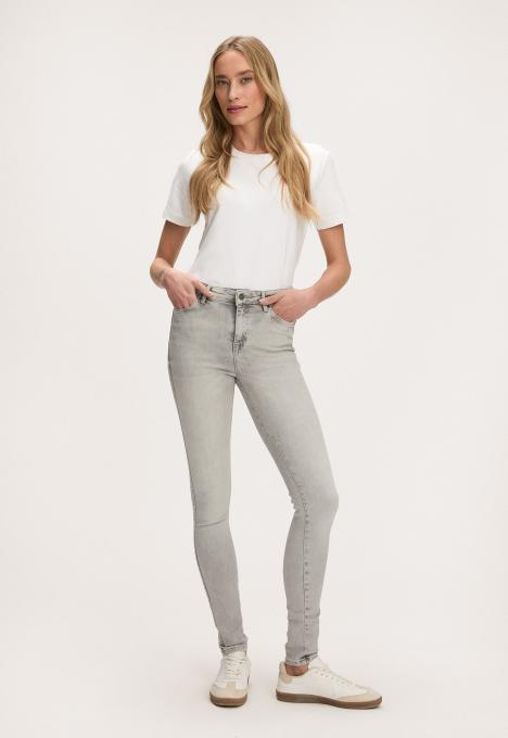 Celsi Super Skinny Jeans